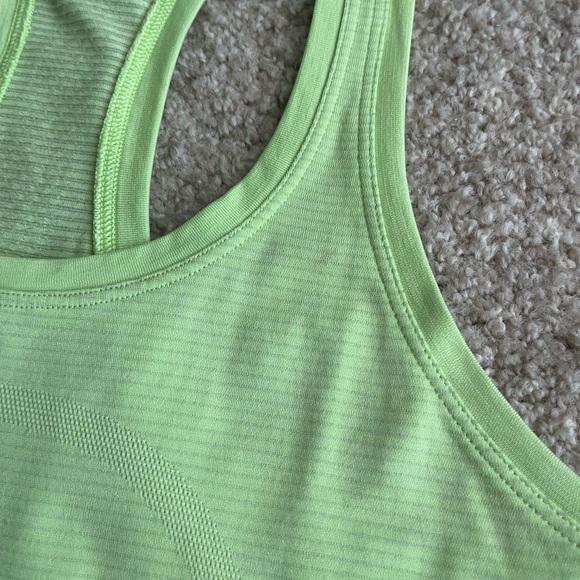 Lululemon Swiftly Tech Racerback Tank Top 2.0 *Race Length - Picture 12 of 12